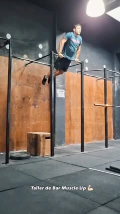Entrenamiento de bar muscle up en Evolution Training